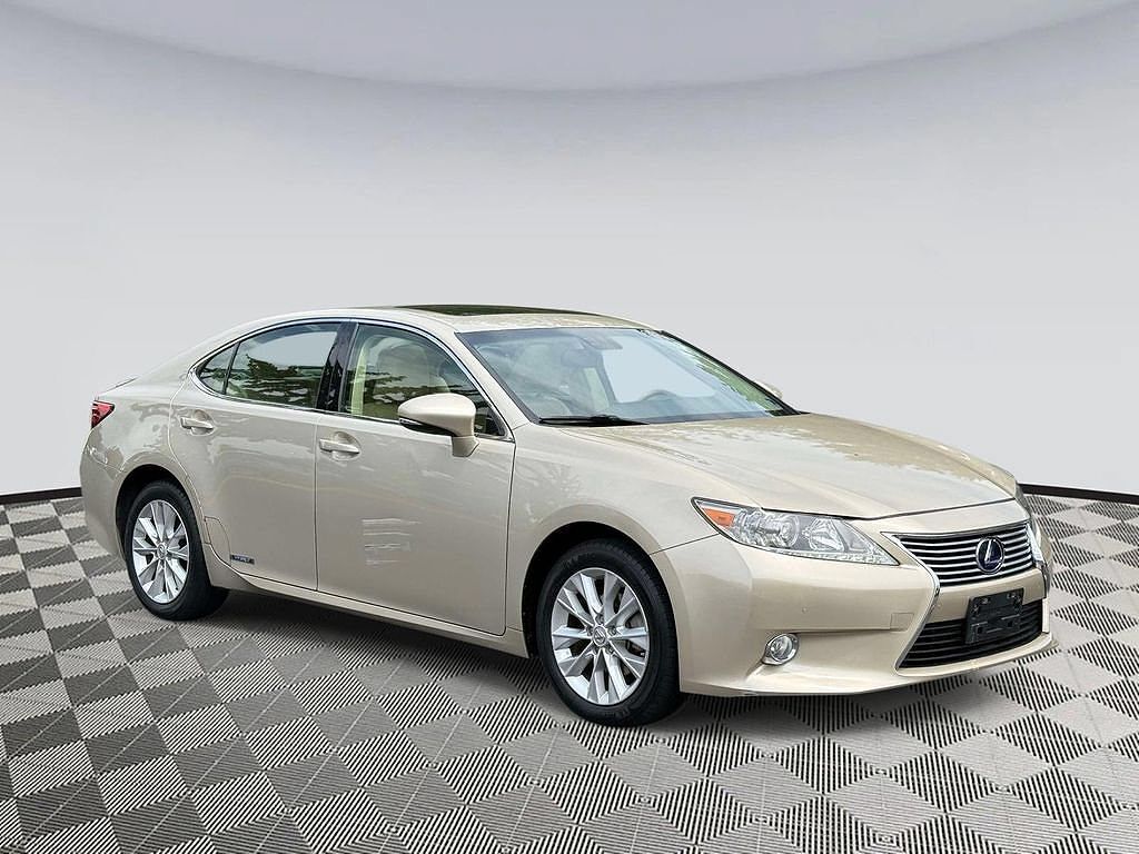 2013 LEXUS ES