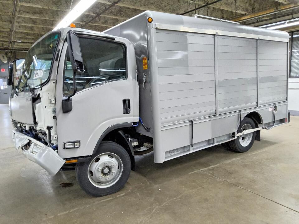 2024 ISUZU NRR