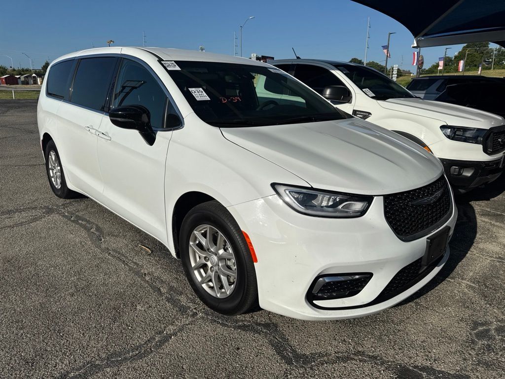 2025 CHRYSLER Pacifica
