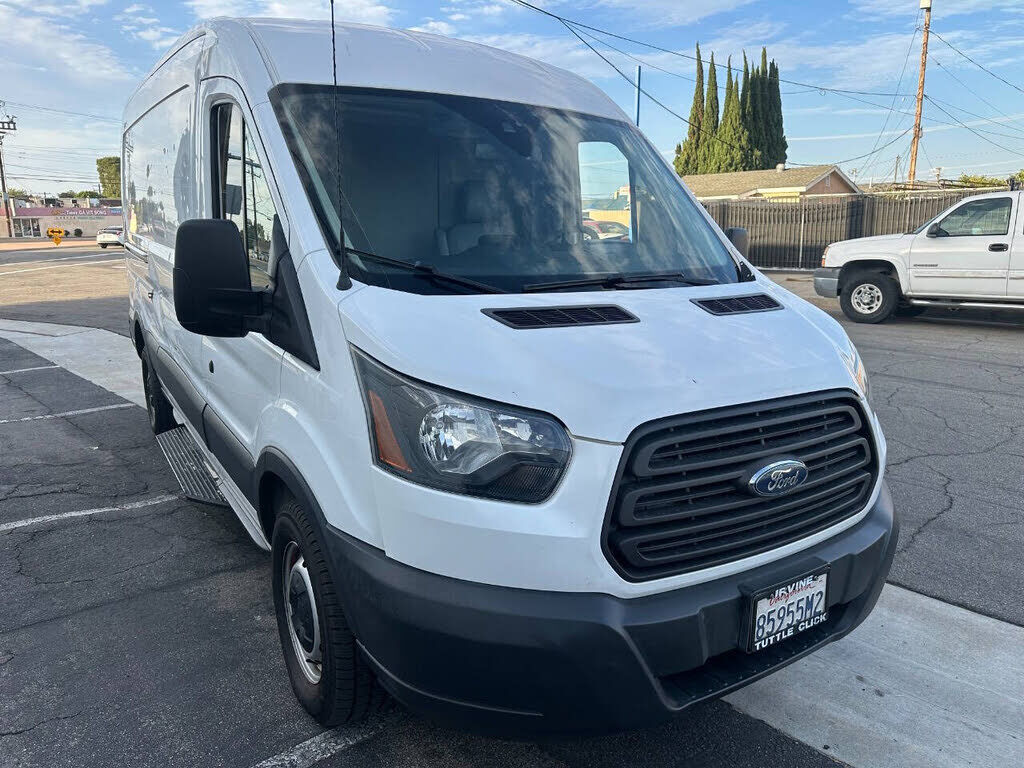 2018 FORD Transit