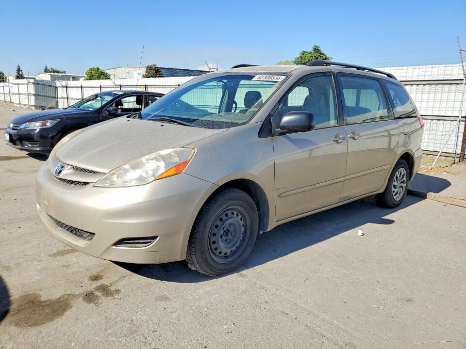2009 TOYOTA Sienna