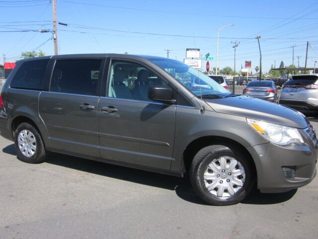 2010 VOLKSWAGEN Routan