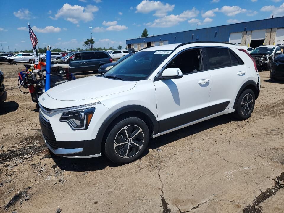 2023 KIA Niro