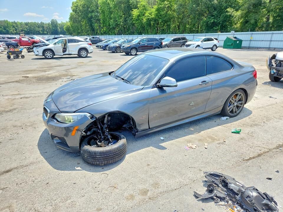 2015 BMW M2
