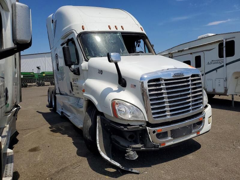 2016 FREIGHTLINER Cascadia