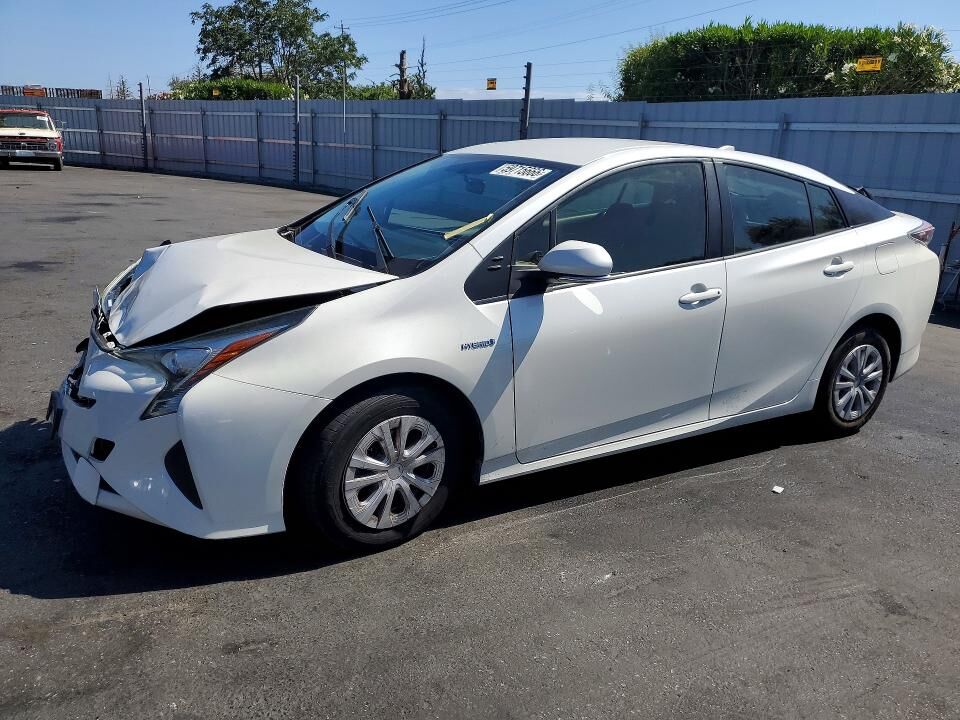 2016 TOYOTA PRIUS