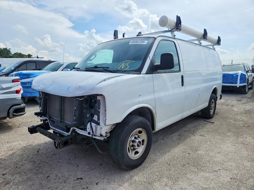 2023 GMC Savana