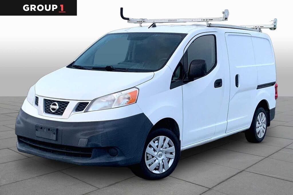 2015 NISSAN NV200