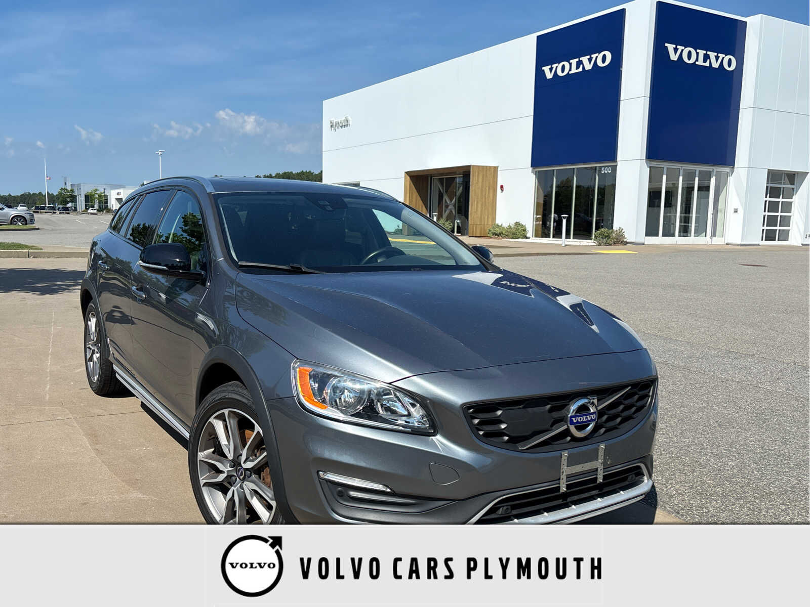 2018 VOLVO V60