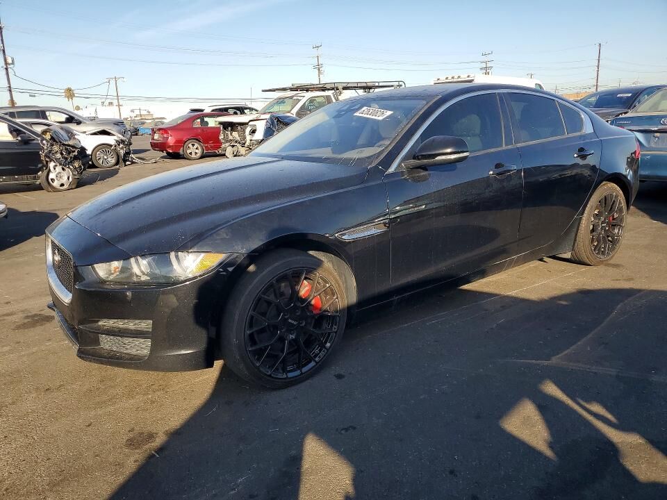 2017 JAGUAR XE