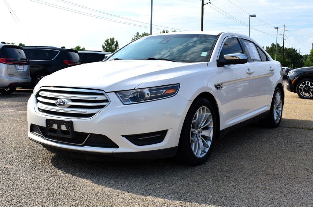2017 FORD Taurus