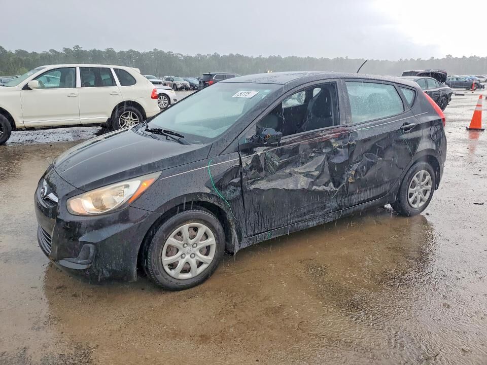 2013 HYUNDAI Accent