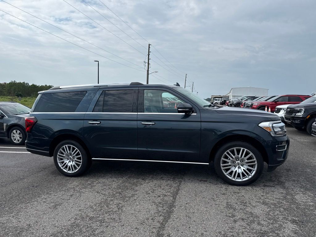2022 FORD Expedition