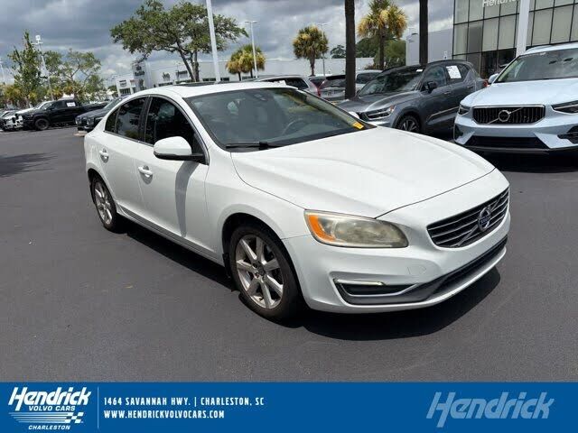 2016 VOLVO S60