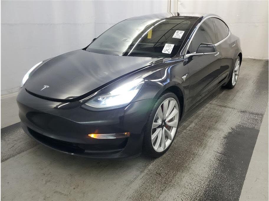 2018 TESLA Model 3