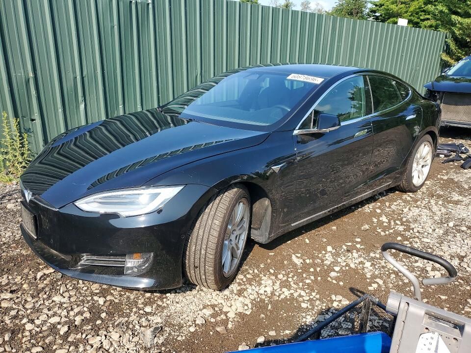 2021 TESLA Model S