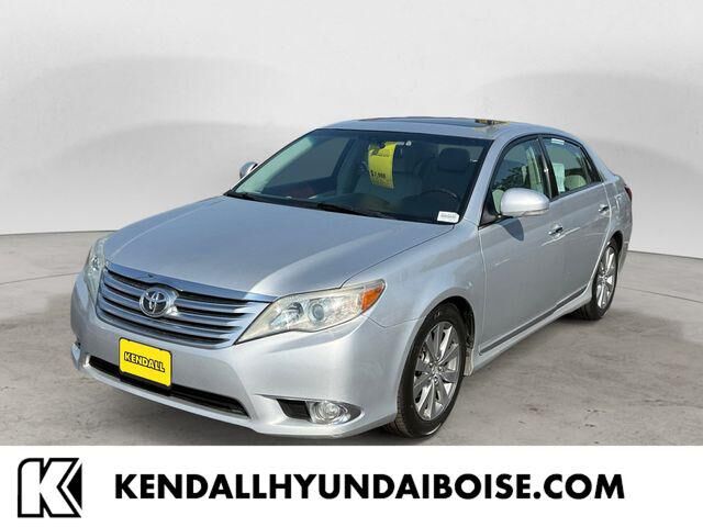 2011 TOYOTA Avalon
