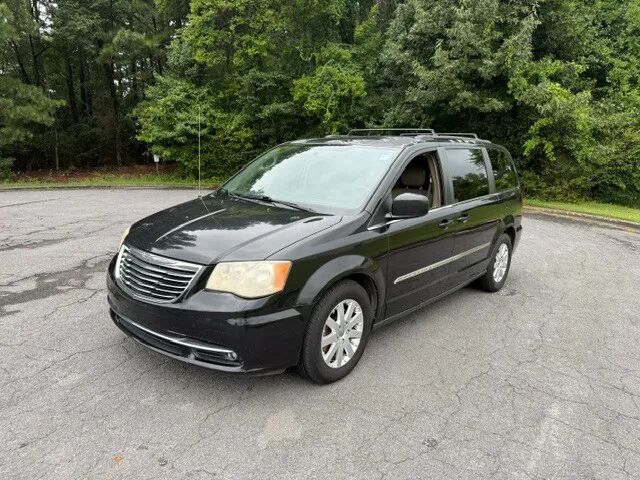 2013 CHRYSLER Town and Country