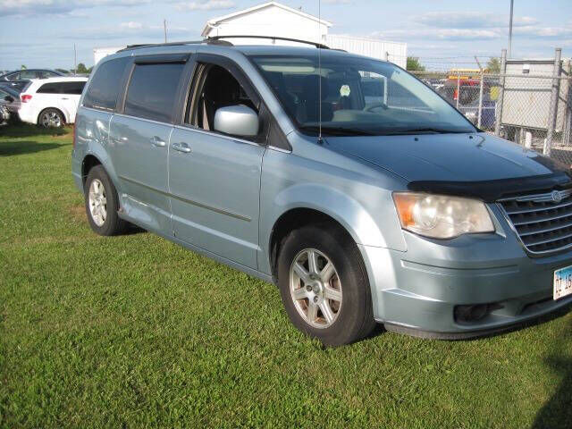 2010 CHRYSLER Town and Country