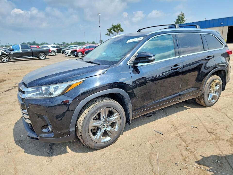 2018 TOYOTA Highlander