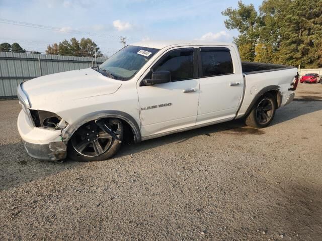 2011 DODGE Ram