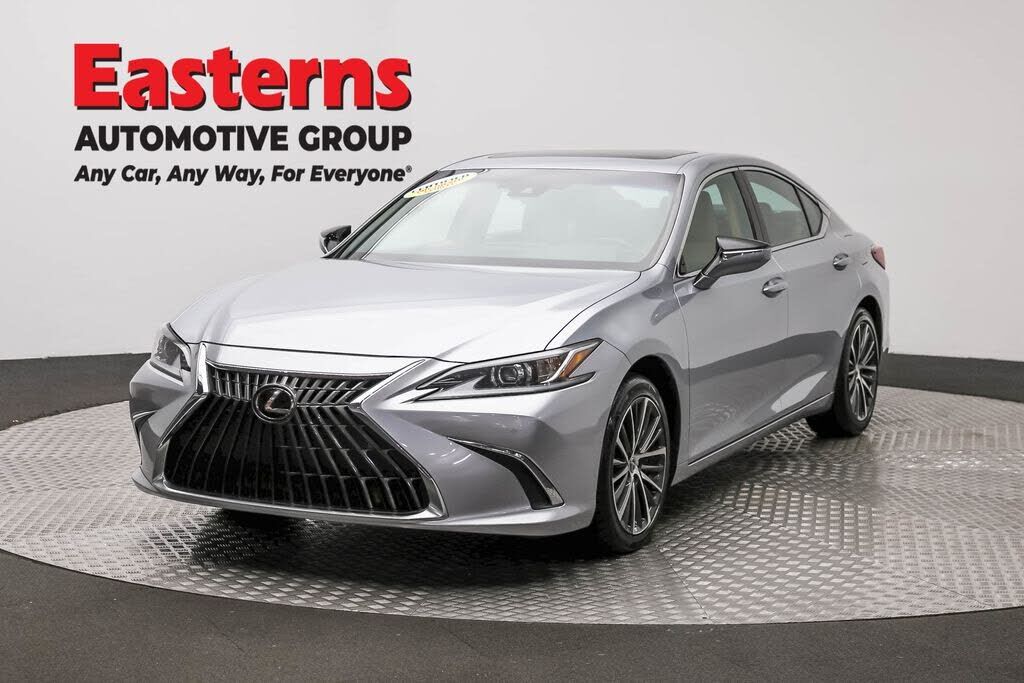 2022 LEXUS ES