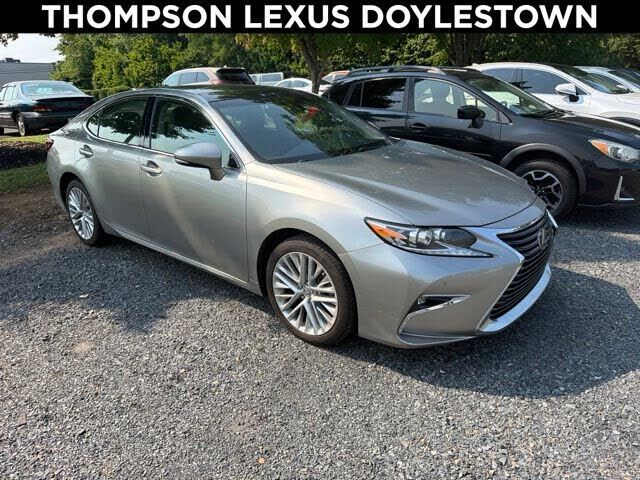 2016 LEXUS ES