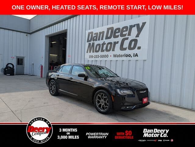 2017 CHRYSLER 300