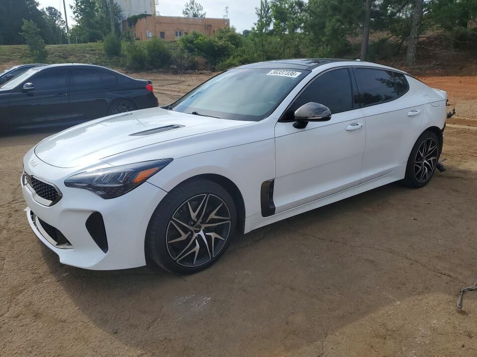 2022 KIA Stinger