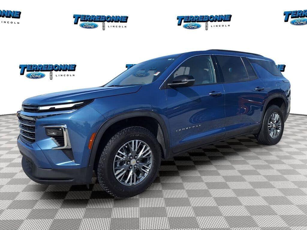 2025 CHEVROLET Traverse