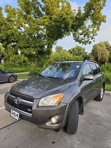 2011 TOYOTA RAV4