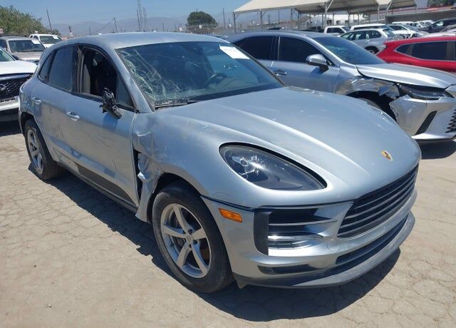 2021 PORSCHE Macan
