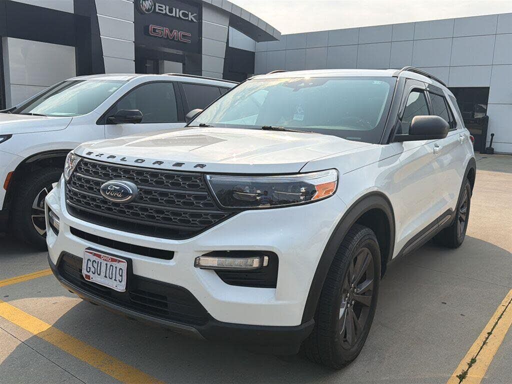 2021 FORD Explorer