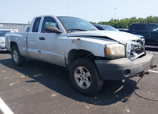 2006 DODGE Dakota
