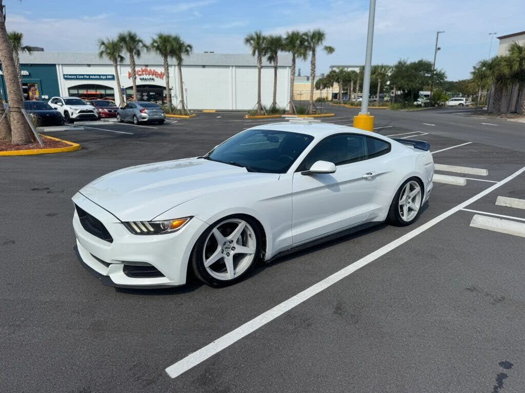 2015 FORD Mustang