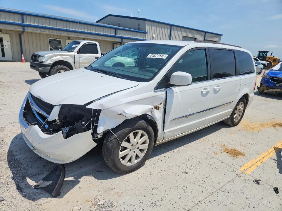 2015 CHRYSLER Town and Country