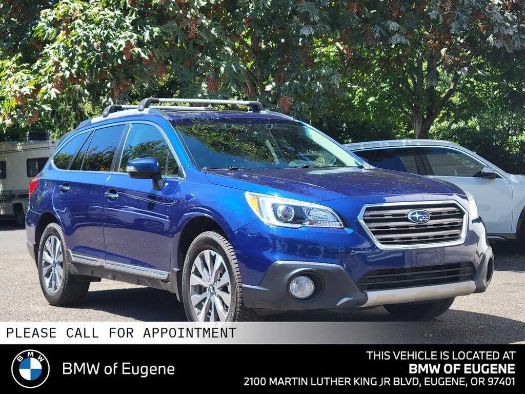 2017 SUBARU Outback