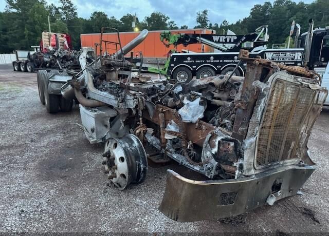 1998 PETERBILT 567