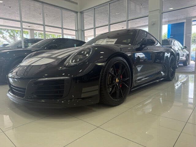2017 PORSCHE 911