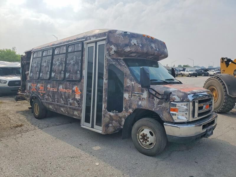 2009 FORD E-450