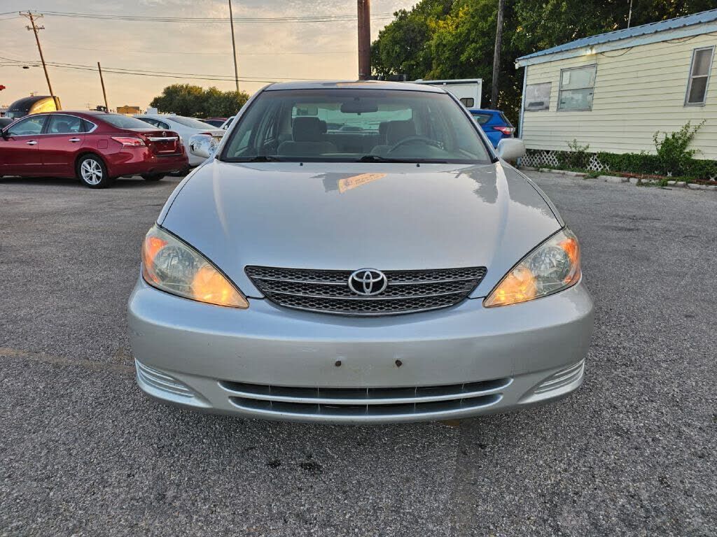 2004 TOYOTA Camry