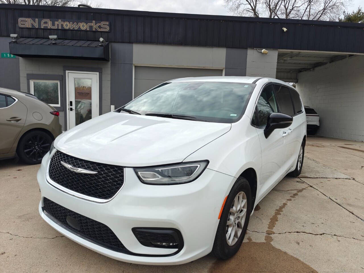 2025 CHRYSLER Pacifica