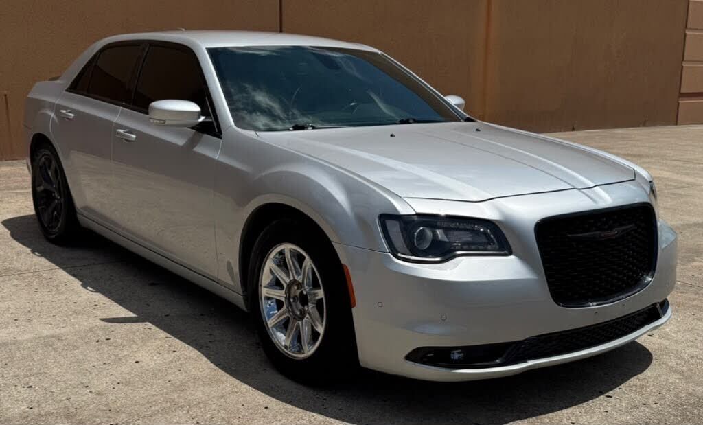 2021 CHRYSLER 300
