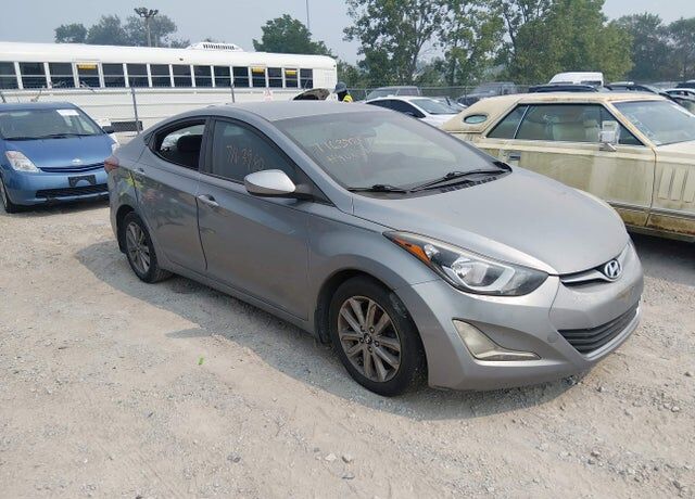 2016 HYUNDAI Elantra