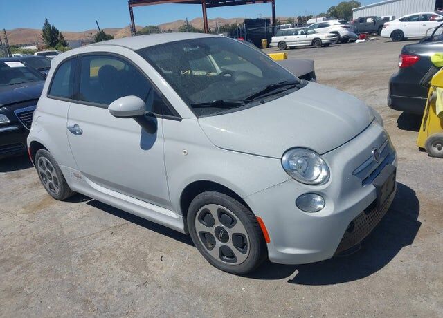 2016 FIAT 500