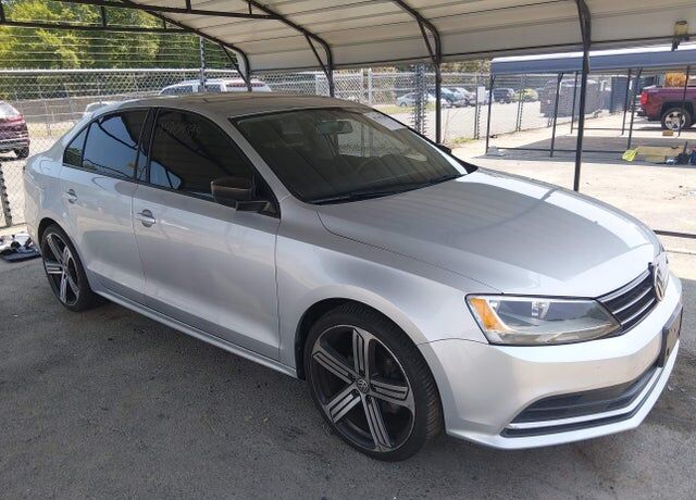 2016 VOLKSWAGEN Jetta