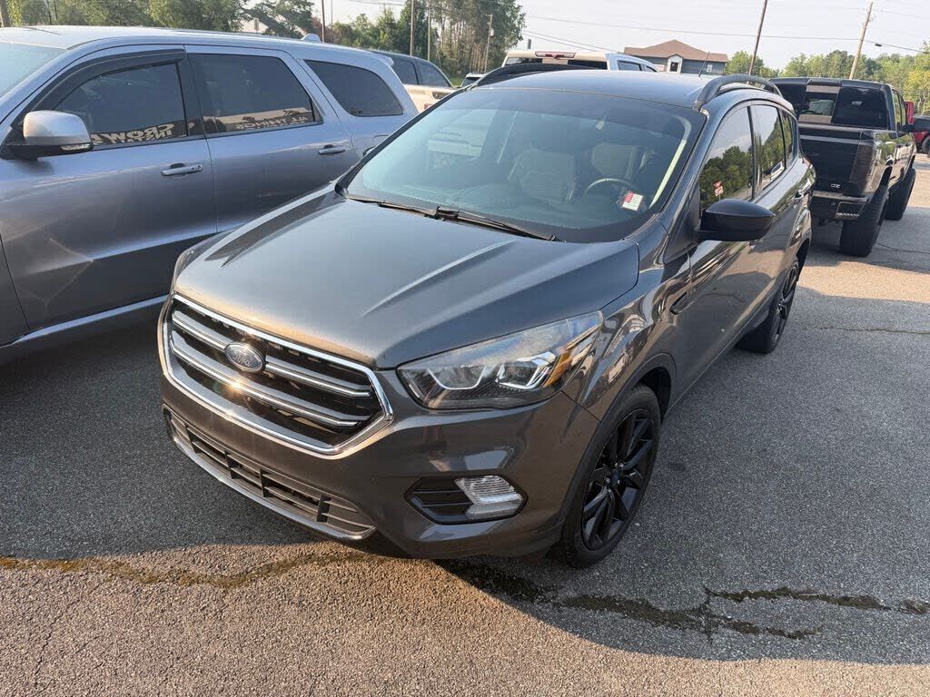 2018 FORD Escape
