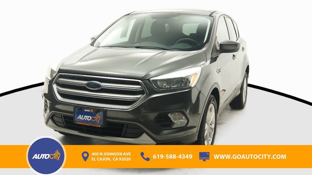 2017 FORD Escape