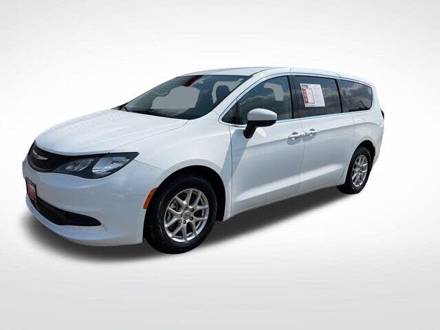 2023 CHRYSLER Voyager