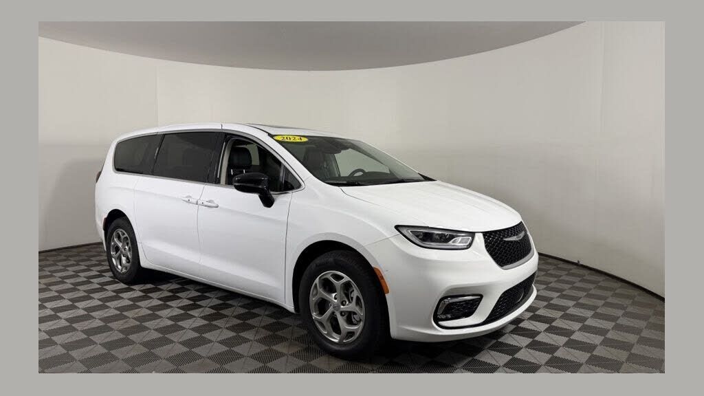 2024 CHRYSLER Pacifica